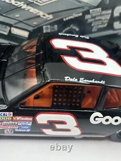 RARE 1/24 RCCA 2001 Dale Earnhardt #3 GM Goodwrench 88 M/C C/W Bank (AERO)