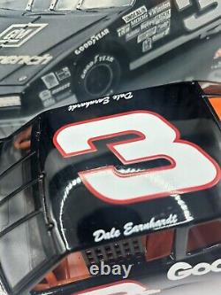 RARE 1/24 RCCA 2001 Dale Earnhardt #3 GM Goodwrench 88 M/C C/W Bank (AERO)