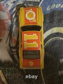 (RARE) CALE YARBOROUGH #11 HOLLY FARMS AUTOGRAPHED ELITE Action Diecast 1/24