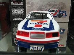 Rare! 2003 Release 1985 Kyle Petty 7-11 Wood Brothers Ford Thunderbird 1/24