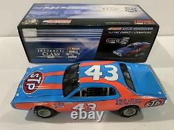 Richard Petty 1974 Dodge Charger STP Hall Of Fame 1/24 historical