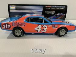 Richard Petty 1974 Dodge Charger STP Hall Of Fame 1/24 historical