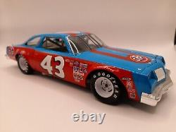 Richard Petty #43 STP / 1979 Winston Cup Championship 1979 442 Oldsmobile 124