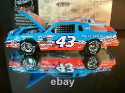 Richard Petty #43 STP 200th Win 1984 Pontiac Grand Prix Action 4,992 124