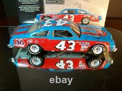 Richard Petty #43 STP Autographed 1979 Oldsmobile Cutlass Supreme 442 2,952 124