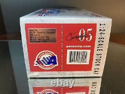 Richard Petty #43 STP Farewell Autographed 1992 Pontiac Grand Prix 124 Action