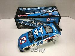 Richard Petty Autographed Nascar Diecast 2009 #44 Valvoline 1/24 Action Rare