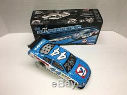 Richard Petty Autographed Nascar Diecast 2009 #44 Valvoline 1/24 Action Rare