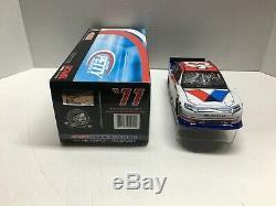 Richard Petty Autographed Nascar Diecast 2011 #43 Valvoline 1/24 Action Rare