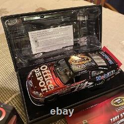 Tony Stewart 1/24 Elite Champion 2011 Office Depot Color Chrome Diecast Rare New